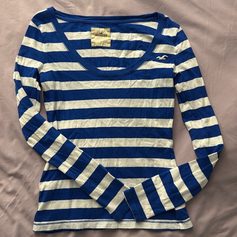 EUC Hollister Y2K Blue & White Long Sleeve - Small